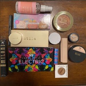 Makeup bundle